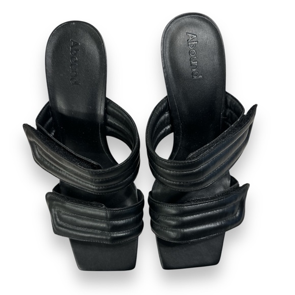 NEW Abound heels - Picture 2 of 4